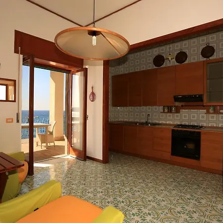 Apartament Terrazza Metese